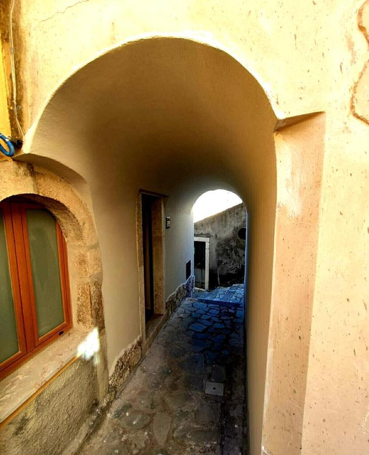 Вілла Casa Colapesce Кастельмола Екстер'єр фото